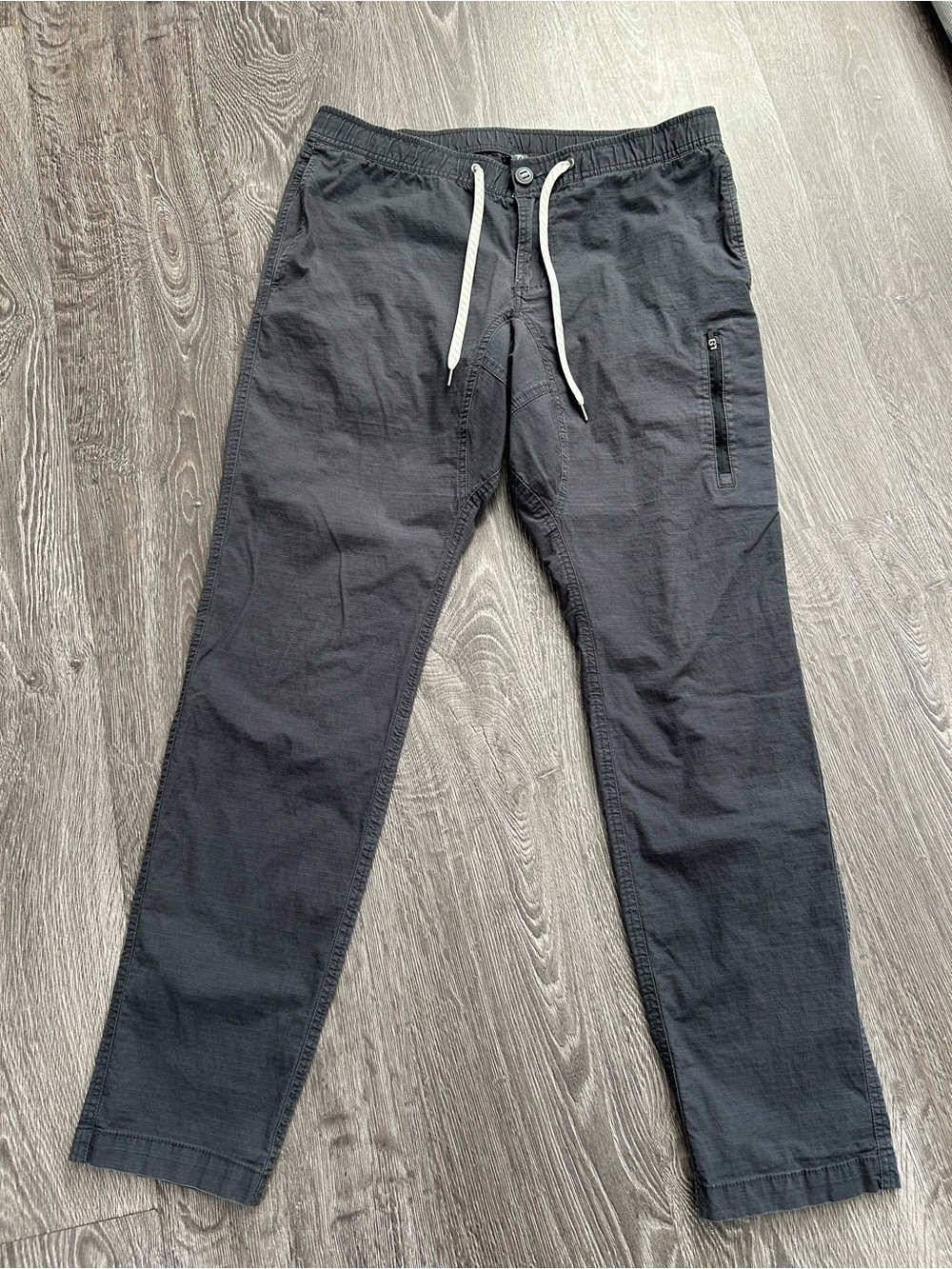 Vuori Men's ripstop climber Charcoal Drawstring Casual Pants